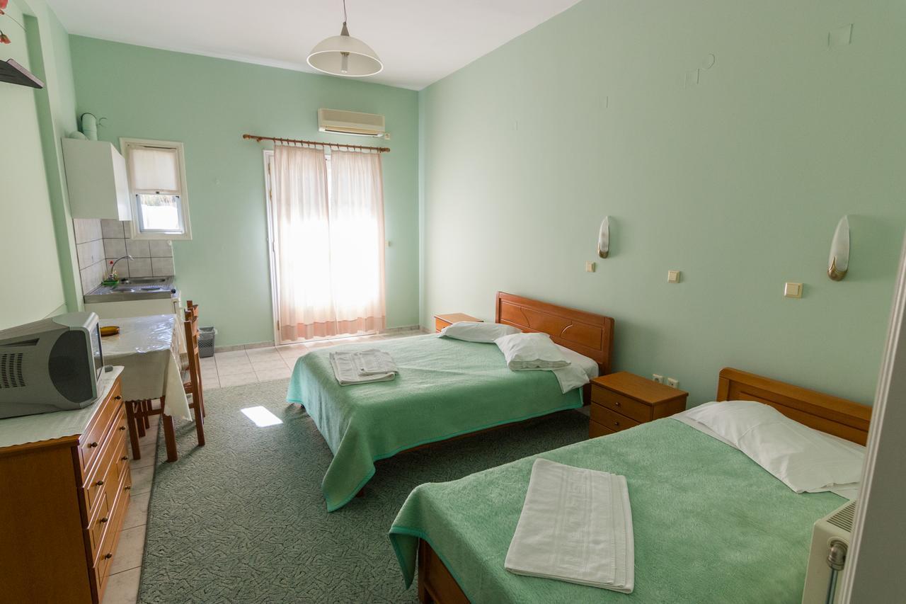 Costa-Rini Hotel Leonídion Eksteriør bilde